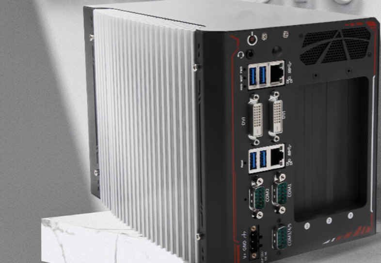 嵌入式工控机.png 嵌入式工控机.png