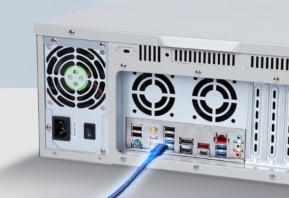 工控机端口.png 工控机端口.png