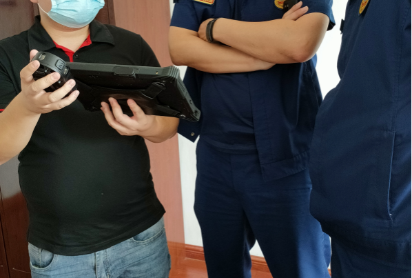 特种救援三防平板电脑.png 特种救援三防平板电脑.png