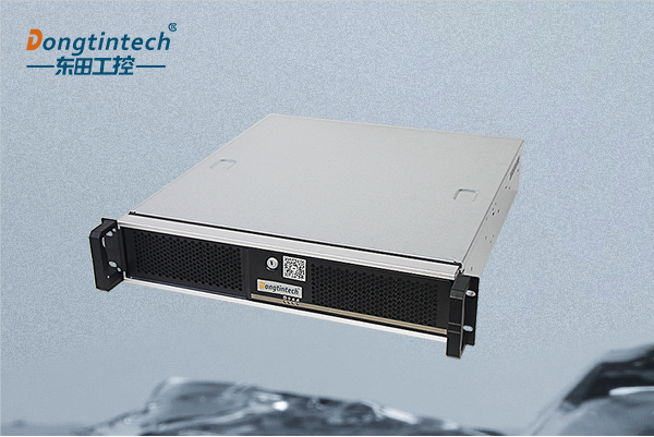 熊猫2U上架式工控机.png 熊猫2U上架式工控机.png