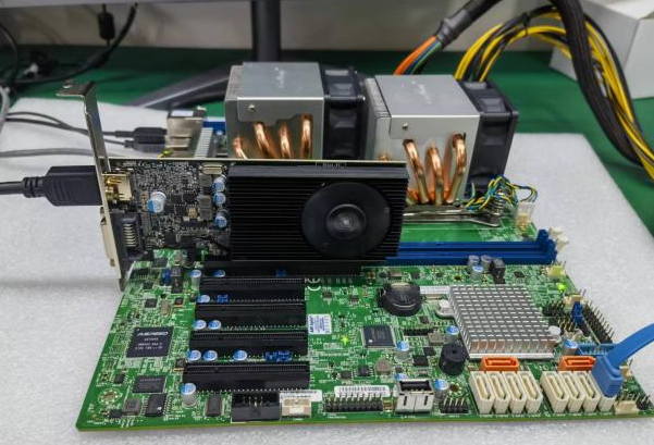 熊猫4U上架式工控机测试.png 熊猫4U上架式工控机测试.png