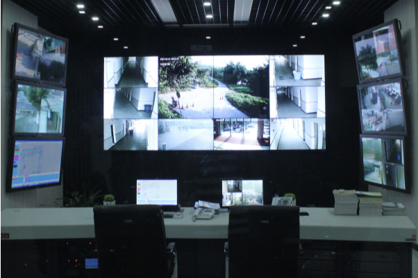 安防监控.png 安防监控.png